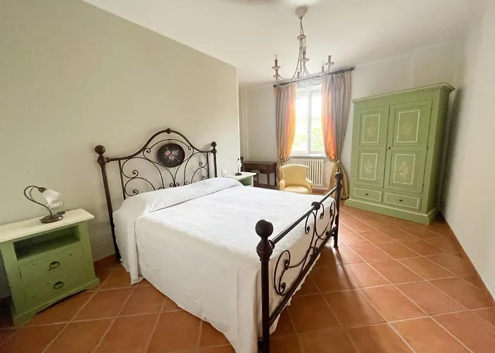 בית נופש Cascina Solaro אסטי
